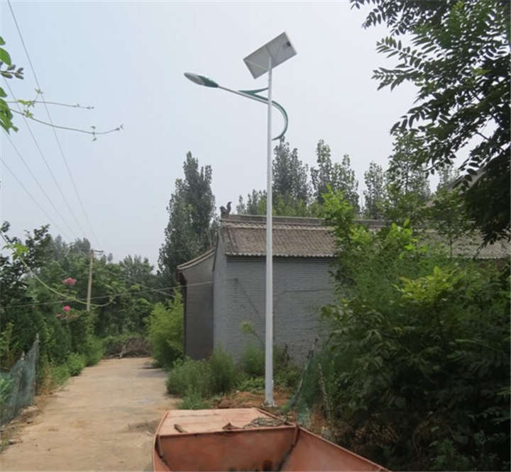 河南鶴壁太陽能路燈案例