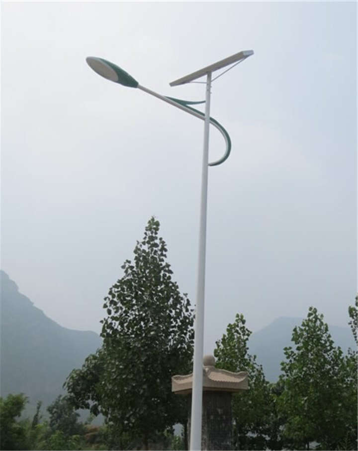 河南鶴壁太陽能路燈案例